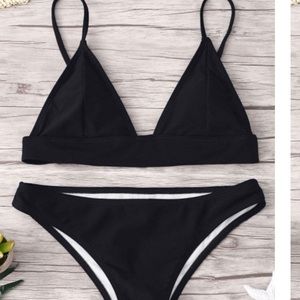 Black bikini set